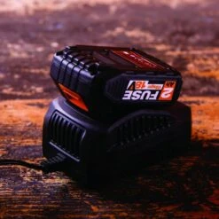 Batterie Lithium Ion 18 Volts 2ah Villager Fuse -Magasin De Fournitures De Jardin 63503ee9d19225.50811024