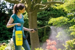 Gloria Pulvérisateur à Pression Prima 5 Comfort Avec Tuyau Spirale 2,5m - 5l -Magasin De Fournitures De Jardin 63f40d0cc780b6.32128197