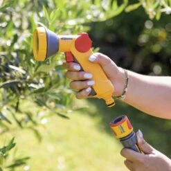 Hozelock Ensemble D'irrigation Essentials -Magasin De Fournitures De Jardin 64261b9cb3b1b5.90029008