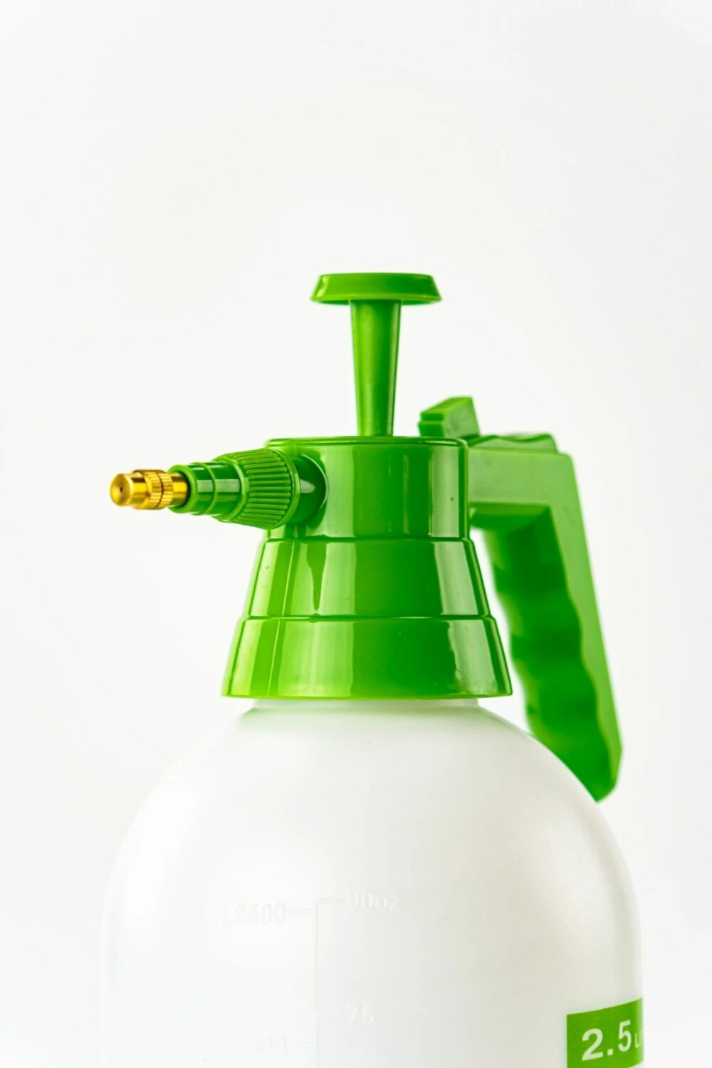 Pulvérisateur à Pression - Suan - Multiusages Pour Le Jardin Et La Maison - Contenance : 2500 Ml 5 Pulvérisateur à Pression - Suan - Multiusages Pour Le Jardin Et La Maison - Contenance : 2500 Ml – Image 3